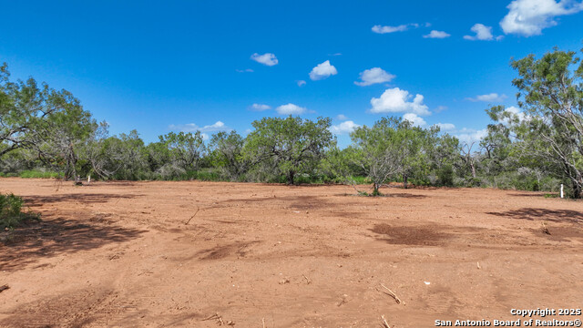 Image 9 of 14 For 5850 Cr 422  