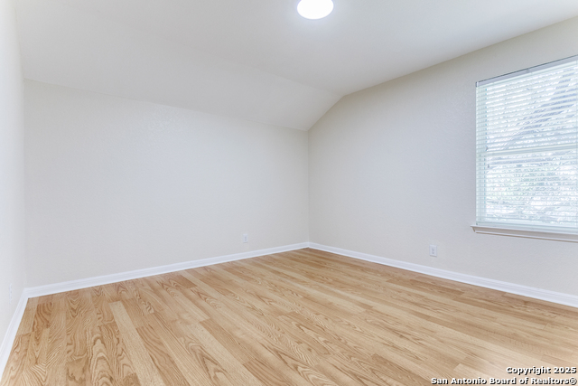 Image 21 of 29 For 10611 Larch Grove Ct