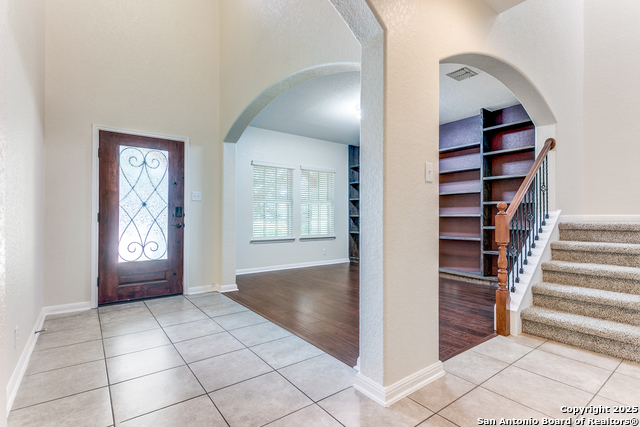 Image 3 of 29 For 10611 Larch Grove Ct