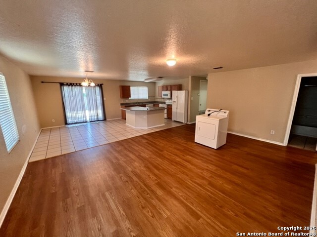 Image 3 of 10 For 9919 Powderhouse Dr