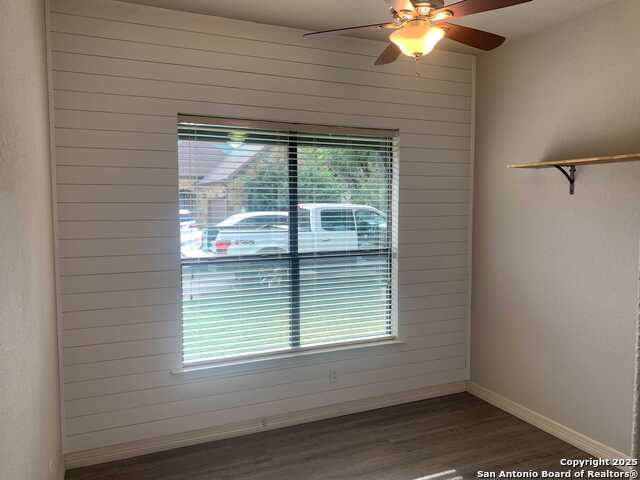 Image 15 of 20 For 594 Carriage House