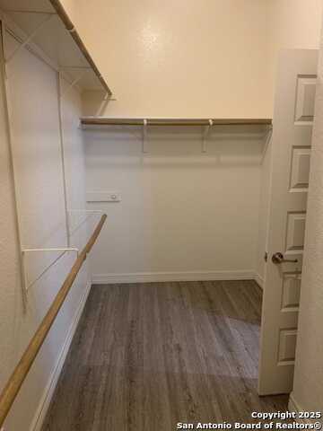 Image 4 of 20 For 594 Carriage House