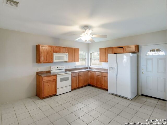 Image 11 of 15 For 8894 Loop 1604 E