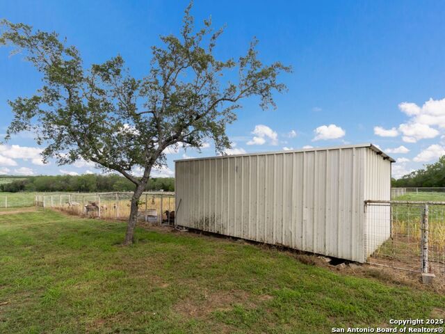 Image 14 of 15 For 8894 Loop 1604 E