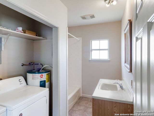 Image 8 of 15 For 8894 Loop 1604 E