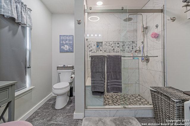 Image 30 of 45 For 7907 Donshire
