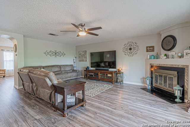 Image 8 of 45 For 7907 Donshire
