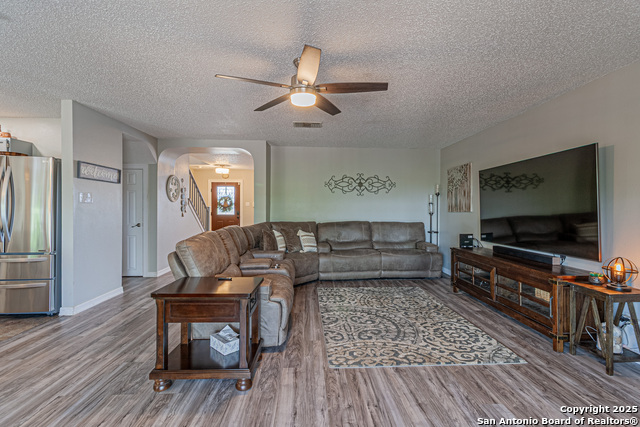 Image 9 of 45 For 7907 Donshire
