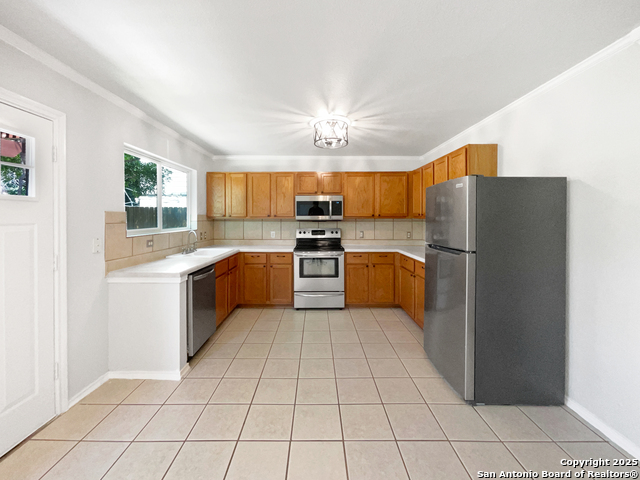 Image 6 of 25 For 12719 Holly Cedar