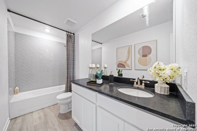 Listing photo id 21 for 2334 Pink Pearl Drive