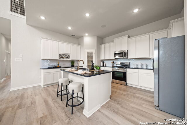 Listing photo id 22 for 2334 Pink Pearl Drive