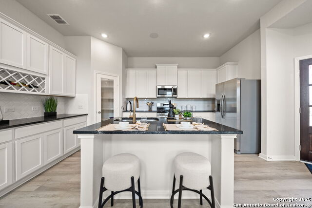Listing photo id 23 for 2334 Pink Pearl Drive