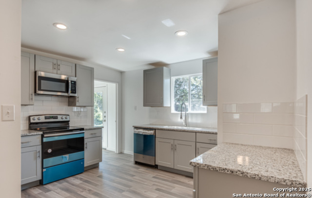 Details for 1668 Lakeview, Canyon Lake, TX 78133