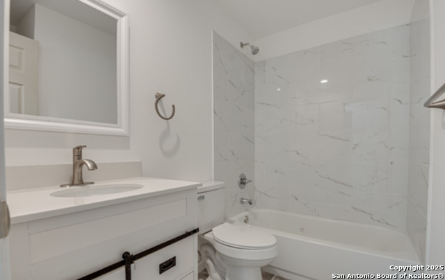 Image 3 of 13 For 1668 Lakeview