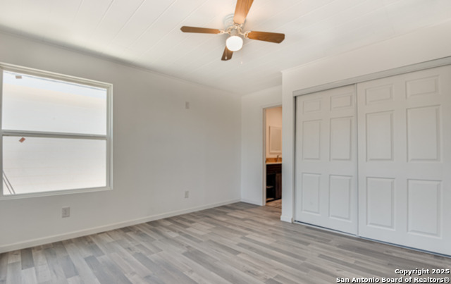 Image 4 of 13 For 1668 Lakeview