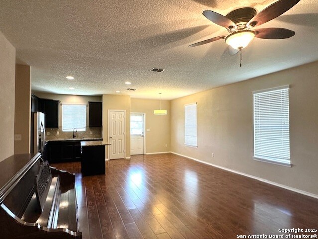 Image 5 of 17 For 27535 Lasso Bend