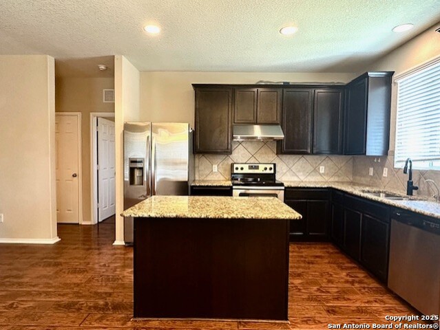 Image 7 of 17 For 27535 Lasso Bend