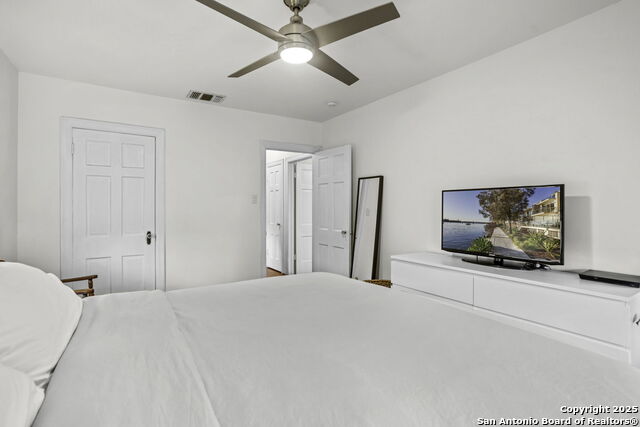 Image 27 of 44 For 734 Westwood Dr.,
