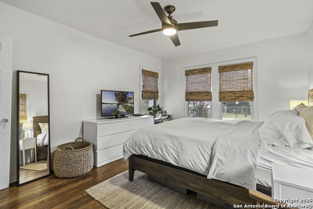 Image 28 of 44 For 734 Westwood Dr.,