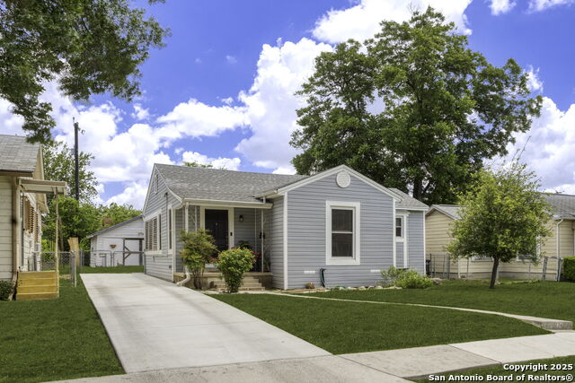 Image 3 of 44 For 734 Westwood Dr.,