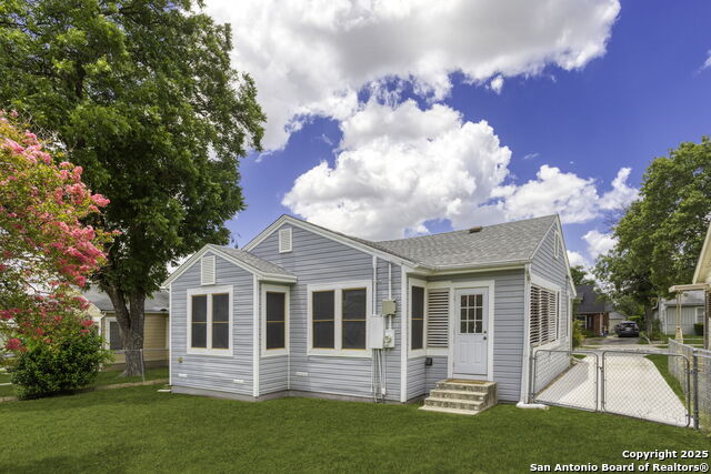 Image 32 of 44 For 734 Westwood Dr.,