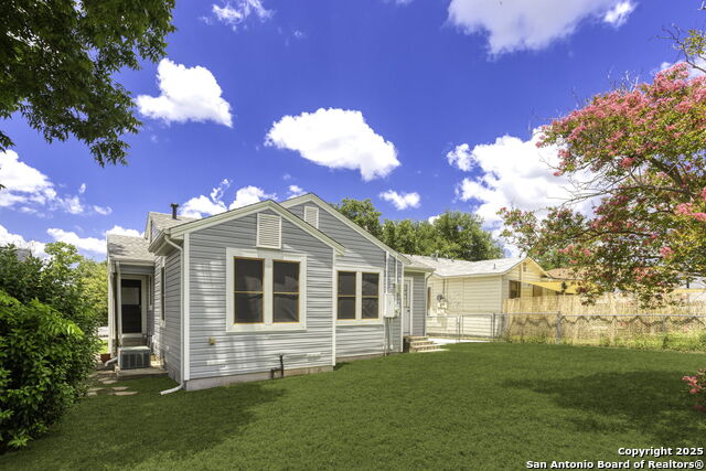 Image 34 of 44 For 734 Westwood Dr.,