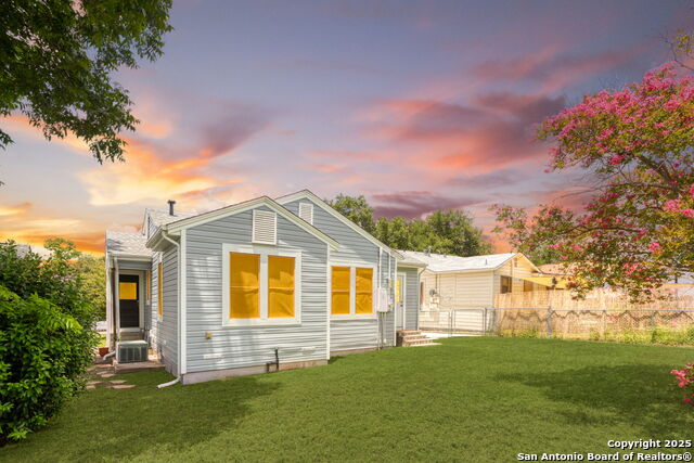 Image 35 of 44 For 734 Westwood Dr.,