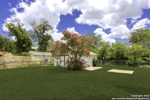 Image 37 of 44 For 734 Westwood Dr.,