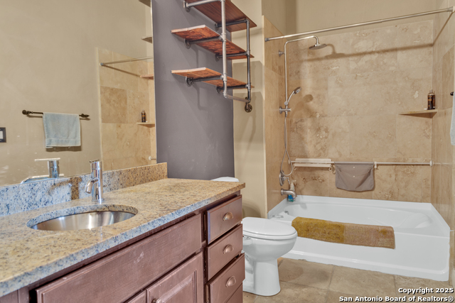Image 6 of 11 For 831 Flores S 1204