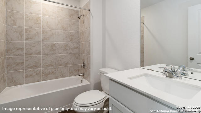 Image 25 of 43 For 15502 Lemon Pepper Creek