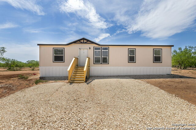 Image 6 of 36 For 1394 Private Road 2630