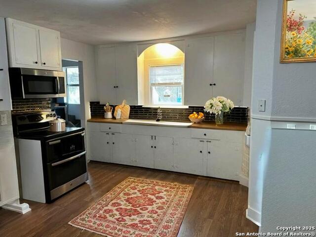 Image 5 of 17 For 212 Duggan St