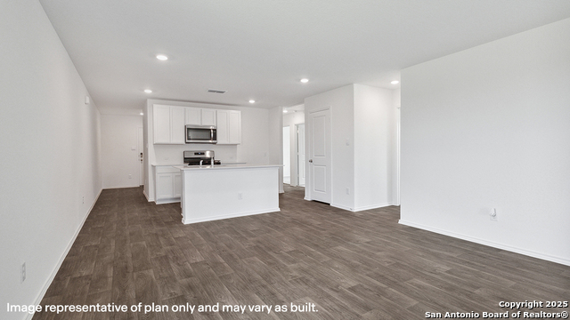 Listing photo id 9 for 15510 Lemon Pepper Creek