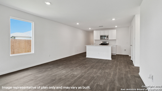 Listing photo id 10 for 15510 Lemon Pepper Creek