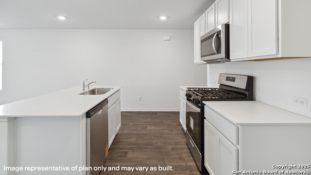 Listing photo id 4 for 15510 Lemon Pepper Creek