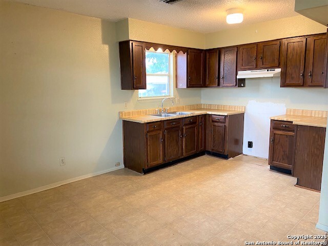 Image 5 of 10 For 657 4th  18