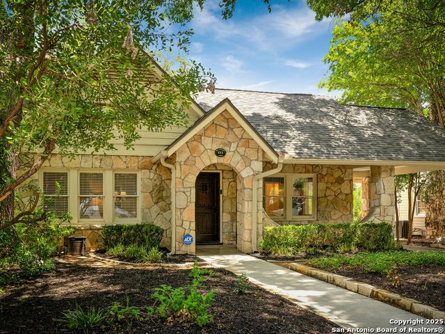 Details for 111 Rosewood W, San Antonio, TX 78212