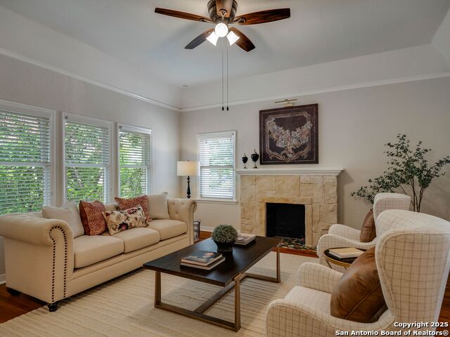 Image 5 of 28 For 111 Rosewood W