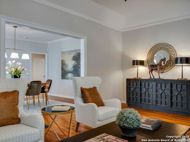 Image 6 of 28 For 111 Rosewood W