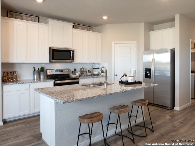 Image 2 of 12 For 11527 Mustang Grove