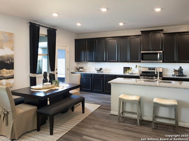 Image 2 of 8 For 5707 Beths Way