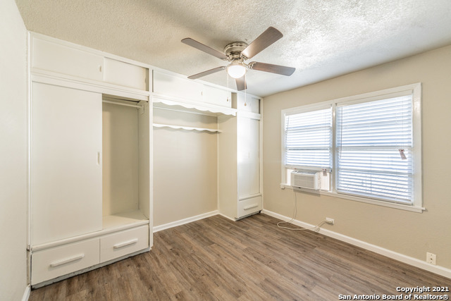 Image 10 of 10 For 5539 Randolph Blvd  2