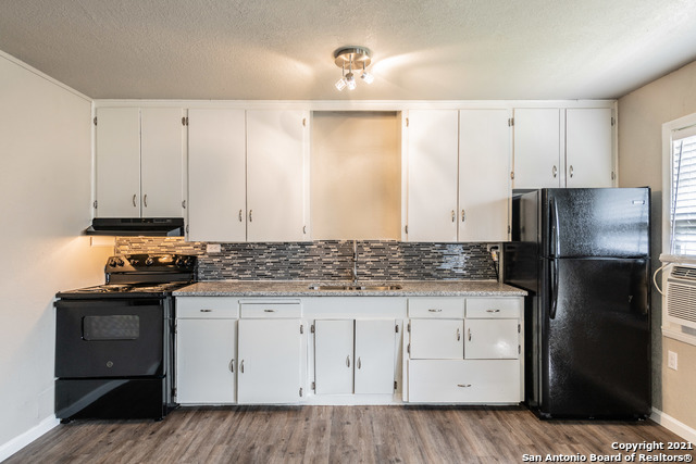 Image 8 of 10 For 5539 Randolph Blvd  2