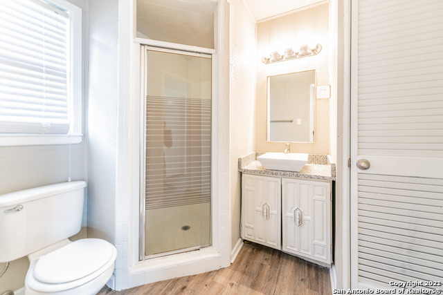 Image 9 of 10 For 5539 Randolph Blvd  2