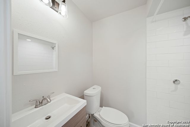 Image 10 of 18 For 1531 Lahn Rd