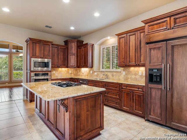 Listing photo id 11 for 7 Grantham
