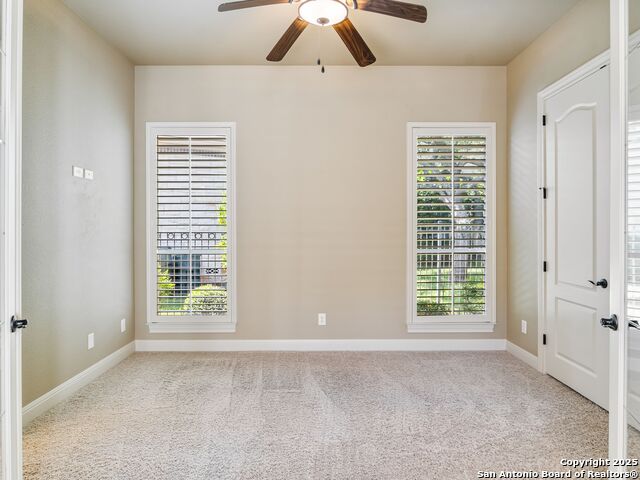 Listing photo id 21 for 7 Grantham