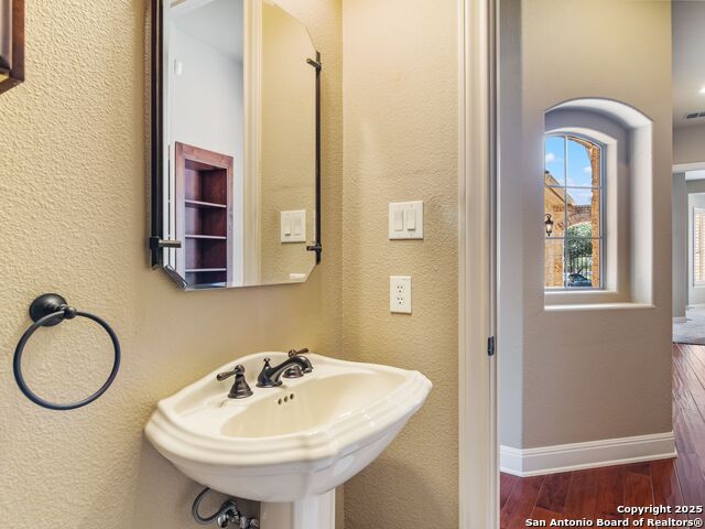 Listing photo id 26 for 7 Grantham
