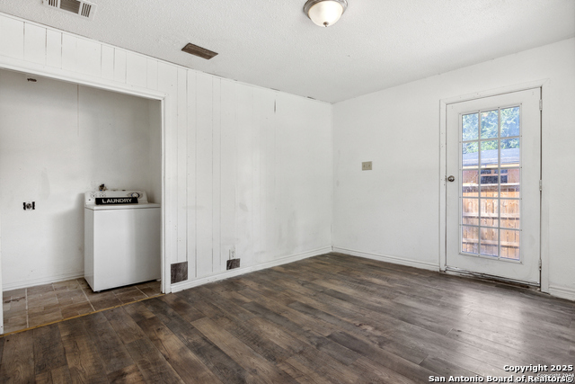 Image 13 of 25 For 1231 Nw 36th St.
