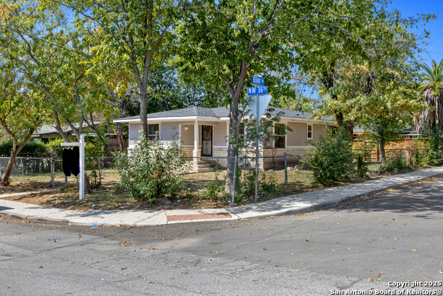 Image 2 of 25 For 1231 Nw 36th St.